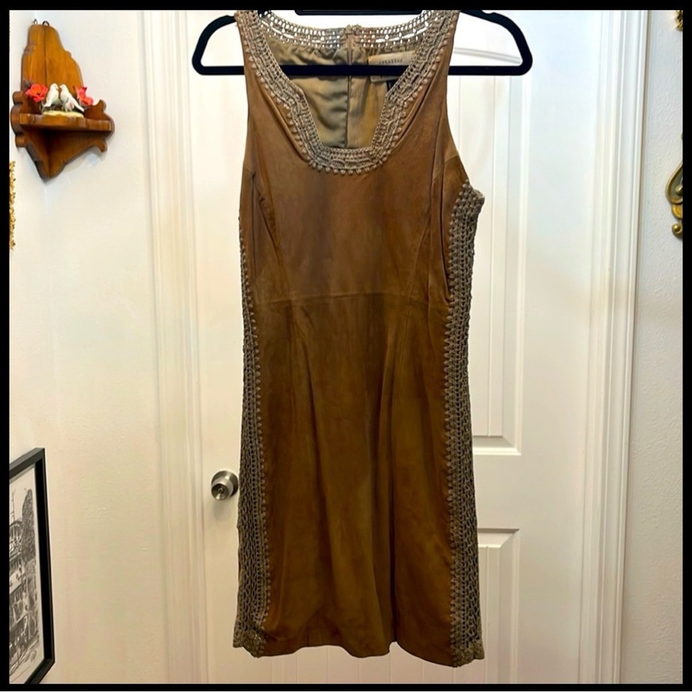 NWOT Leather Nicole Miller Artelier fawn coloured sheep suede crochet dress, sz4 - Picture 2 of 8